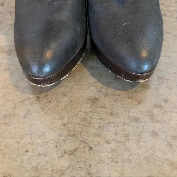 Frye Harlow Campus Gray Leather Heeled Boots Size 9.5M