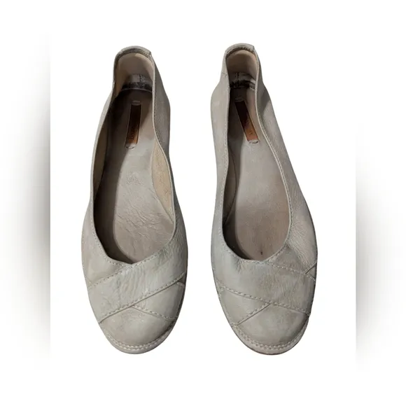 Frye Ivory Sunwash Nubuck Leather Ballet Flats