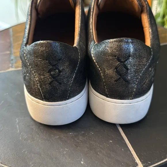 Frye Lena Metallic Leather Zip Sneakers size 8