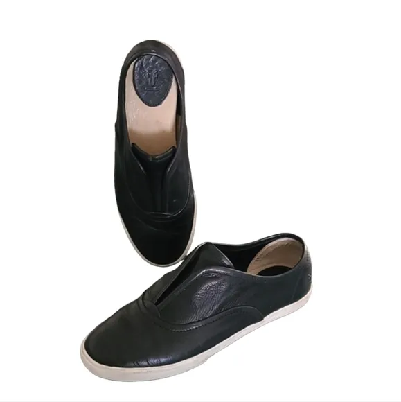 Frye Mindy Black Leather Sneakers Flats 7 Slip On Minimalist Industrial