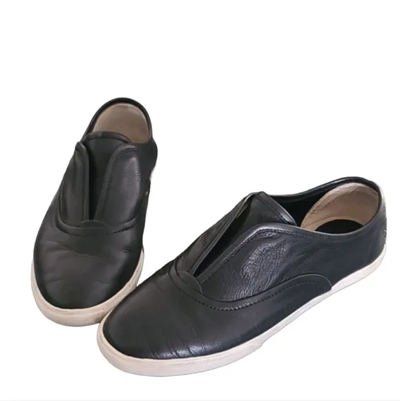 Frye Mindy Black Leather Sneakers Flats 7 Slip On Minimalist Industrial