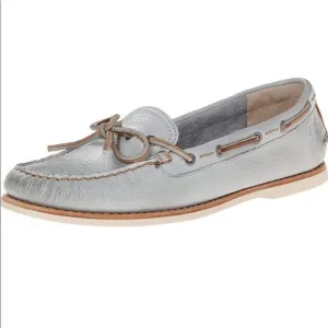 FRYE Quincy Tie Boat in Metallic Silver 10
