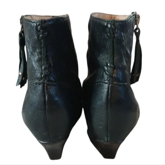 Frye Steffi Black Leather Ankle Boots Women's Leather Heeled Booties size 8.5