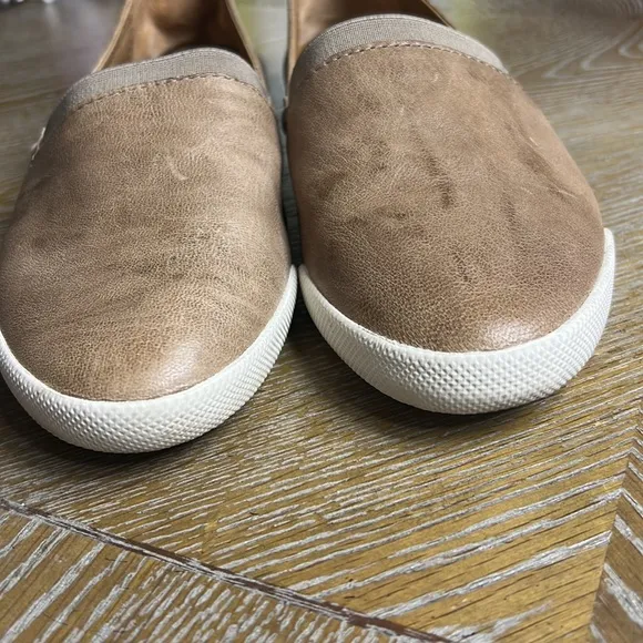 FRYE Tan Leather Flats 8