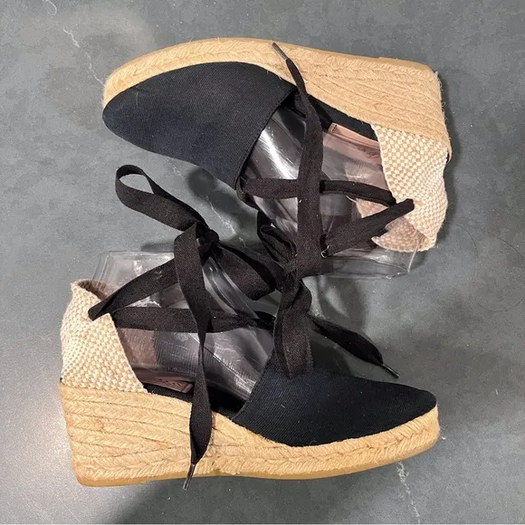 Gaimo sz 38/US 8 black ribbon tie woven espadrille wedges