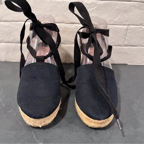 Gaimo sz 38/US 8 black ribbon tie woven espadrille wedges