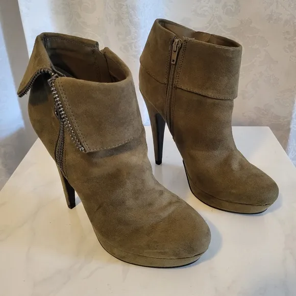 GBG Los Angeles Women Docker Faux Suede Stiletto Ankle Boots, Size 8.5m, Green