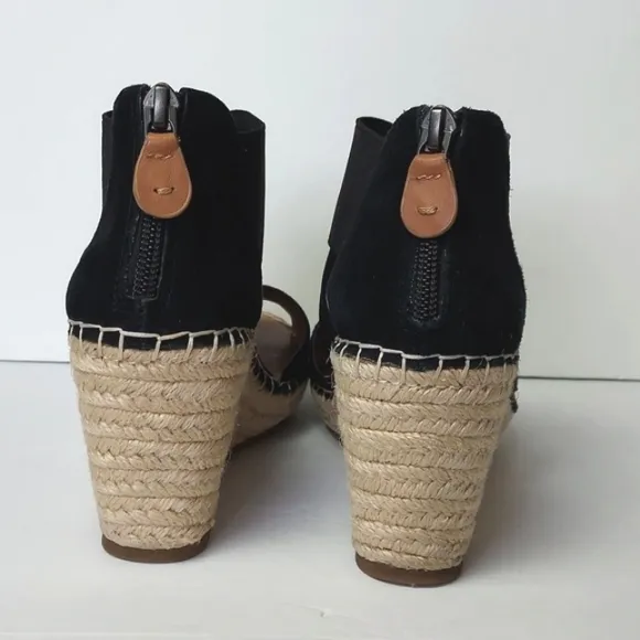 Gentle Soul Colleen Wedge Sandal Strappy Black Size 7