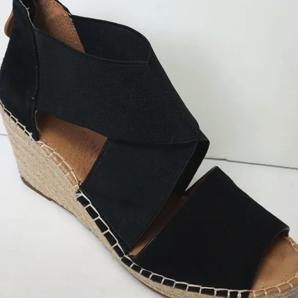 Gentle Soul Colleen Wedge Sandal Strappy Black Size 7