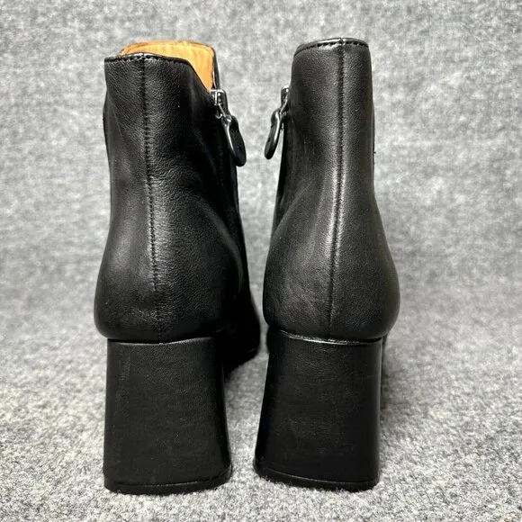 Gentle Souls by Kenneth Cole Danbury Womens 9M Bootie Black Leather Heeled Boots