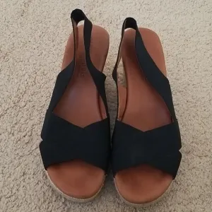 GENTLE SOULS Size 9 Black Espadrille Kendal Wedges