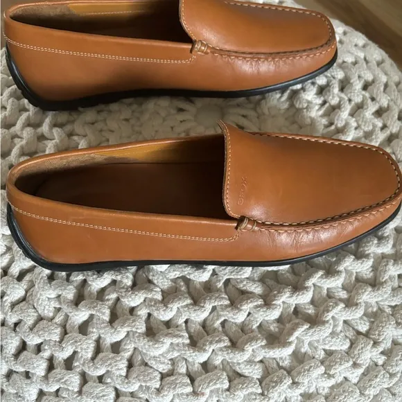 GEOX men’s shoes! Buy one get one free for a limited time size 12 only