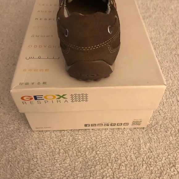 GEOX RESPIRA SUEDE LOAFER MOCCASINS US 6.5 BIG KID ANTI ODOR NON MARKING💘 NIB!