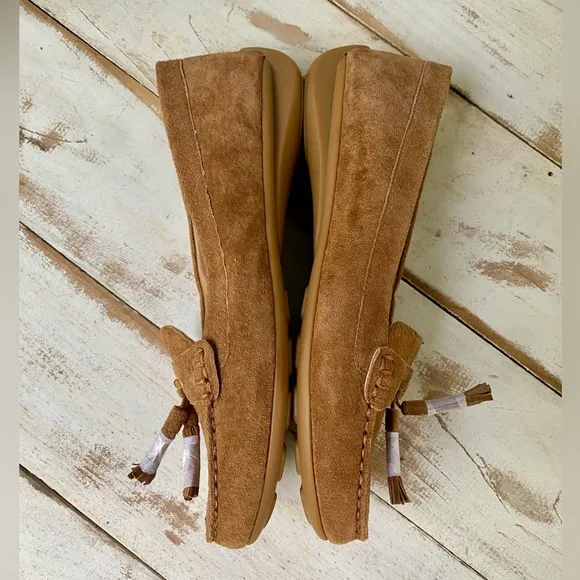 G.H. BASS Bonnie loafers honey tan suede leather sz 6.5 M NWOB moccasins slip-on