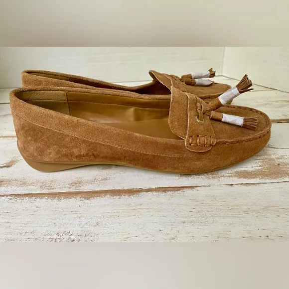 G.H. BASS Bonnie loafers honey tan suede leather sz 6.5 M NWOB moccasins slip-on