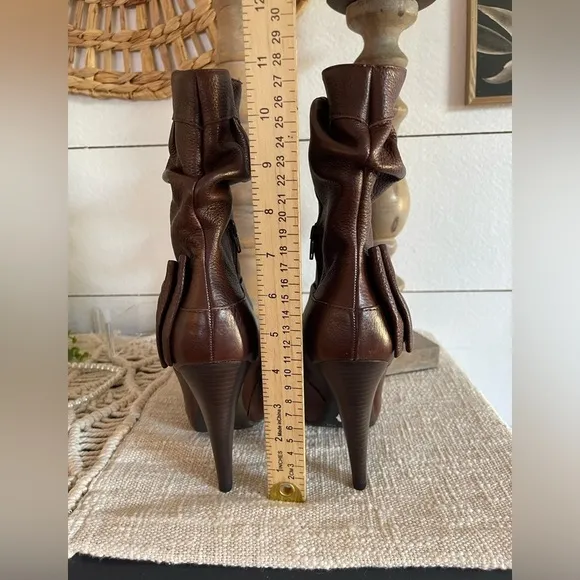 Gianni Bini Brown Heeled Boots With Bow Size 7.5