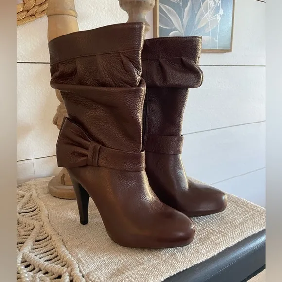 Gianni Bini Brown Heeled Boots With Bow Size 7.5