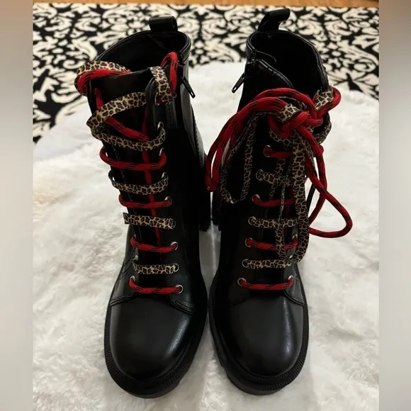 Gianni Bini Ryedderr Leopard Block Heel Combat Boots BlackRed LaceUp 10 NEW