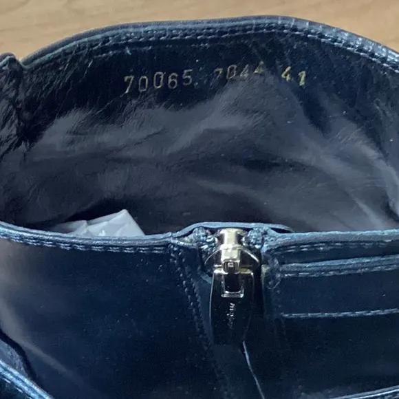 Gianvito Rossi Black Leather Buckle Booty Women’s Size 41