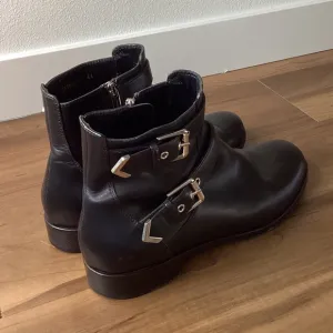Gianvito Rossi Black Leather Buckle Booty Women’s Size 41