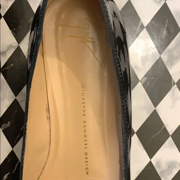 Giuseppe Zanotti Black Pumps Flats GoldBuckle shoe