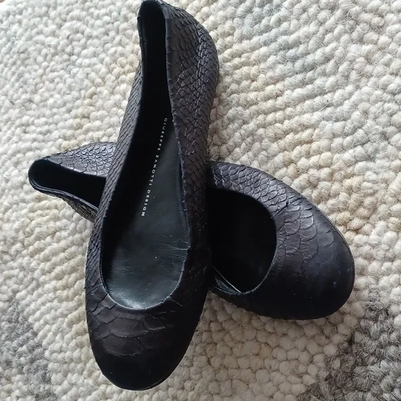 Giuseppe Zanotti  flats