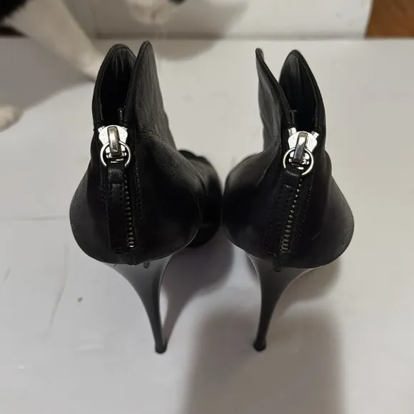 Giuseppe zanotti leather heeled boots