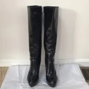 GOMAX Size 10 black knee high zippered boots