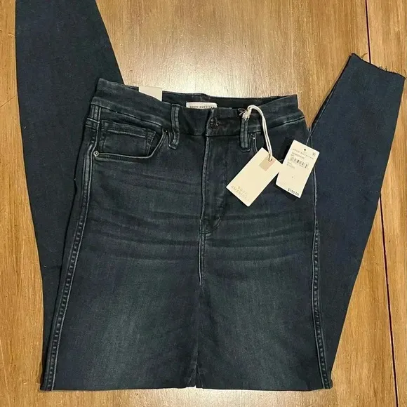Good American Good Curve Skinny Jeans BLUE 859 ~ Size 2 / 26