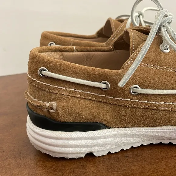 Greats Brand Men's Brooklyn Boat Suede Shoes Sz 9.5Nubuck Vibram Tan Leather