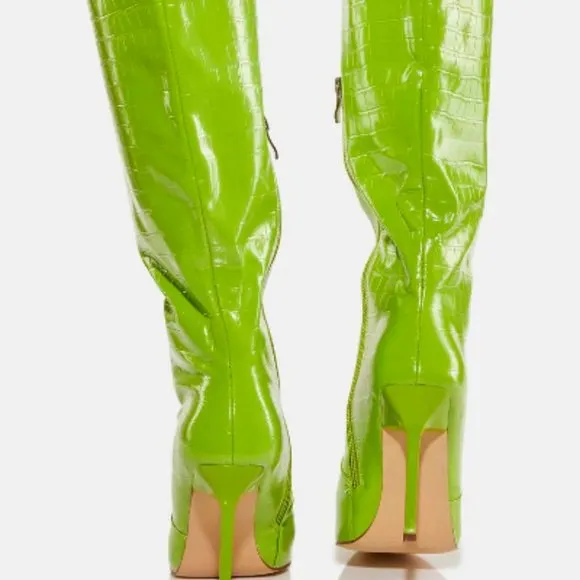 Green Simmi Normen Knee High Boots  ( BRAND NEW !!!! )