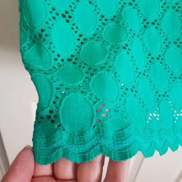 Green Sleeveless Eyelet Ronni Nicole Sheath Knee Length Dress Like NEW