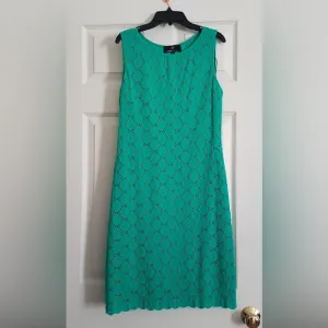 Green Sleeveless Eyelet Ronni Nicole Sheath Knee Length Dress Like NEW