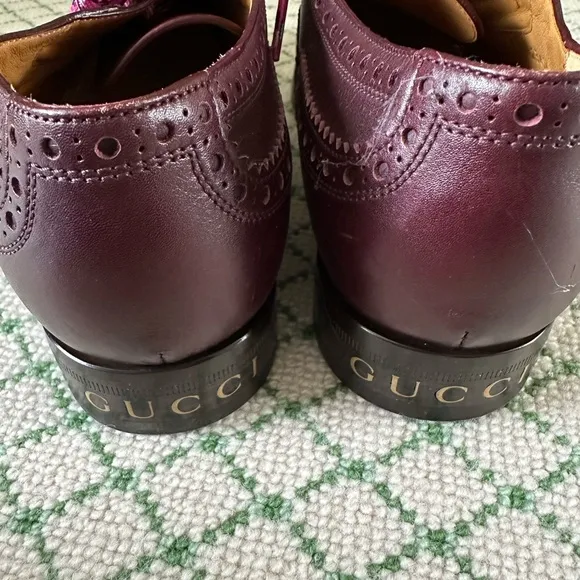 Gucci Brown and Pink Oxford Derbys with Brogue Detailing men’s size 6
