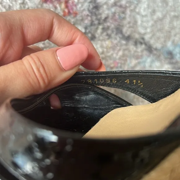 GUCCI GG Microguccissima Black Patent Leather Espadrille Wedges - 41.5