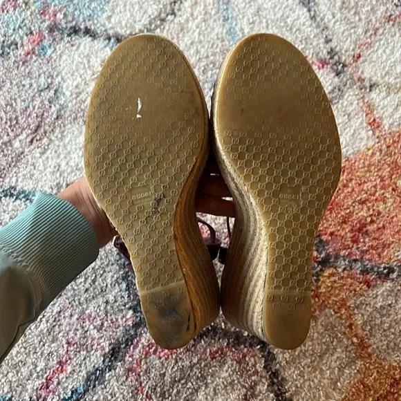 GUCCI Microguccissima GG Purple Patent Leather Espadrille Wedges - 37