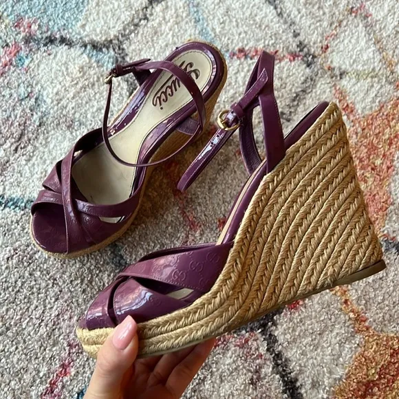 GUCCI Microguccissima GG Purple Patent Leather Espadrille Wedges - 37