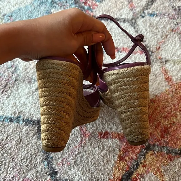 GUCCI Microguccissima GG Purple Patent Leather Espadrille Wedges - 37