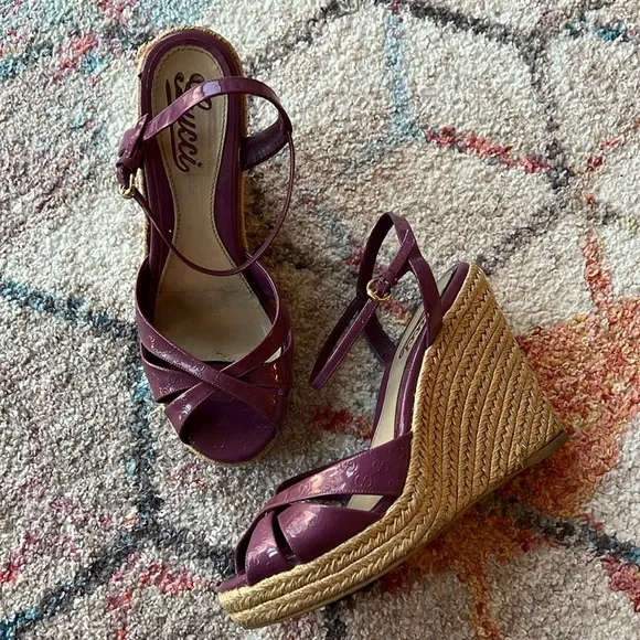 GUCCI Microguccissima GG Purple Patent Leather Espadrille Wedges - 37