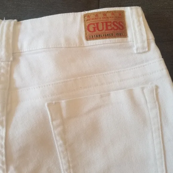 GUESS White Denim Straight Jeans from Italy - size 27