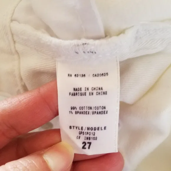 GUESS White Denim Straight Jeans from Italy - size 27