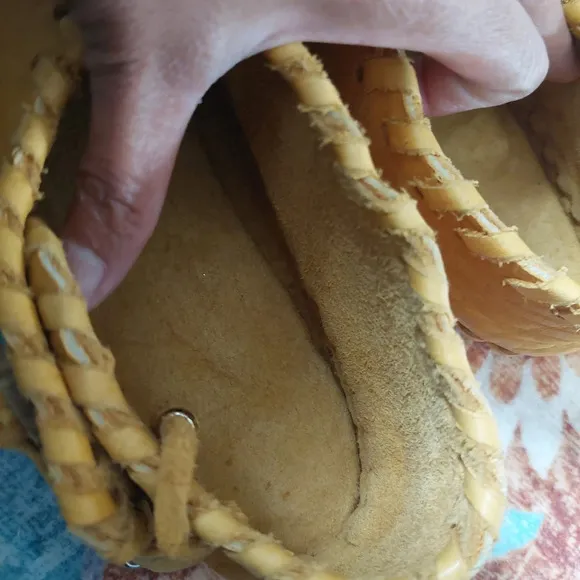 Handmade Buffalo Hide Deer Skin Suede Cherokee Moccasins Women's Size 6
