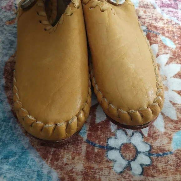 Handmade Buffalo Hide Deer Skin Suede Cherokee Moccasins Women's Size 6