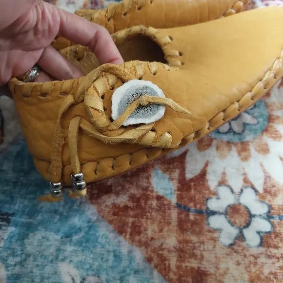 Handmade Buffalo Hide Deer Skin Suede Cherokee Moccasins Women's Size 6