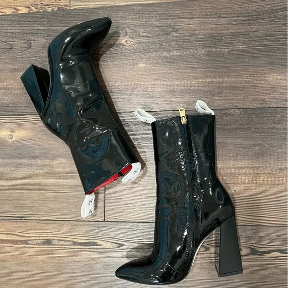 HAVVA Black Patent leather high heeled midcalf made in Italy boots size 39 US 9