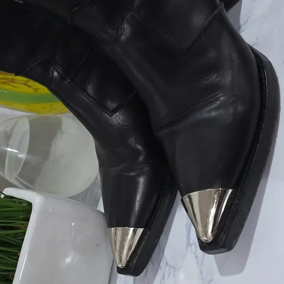 Heeled western- and rock-style boots