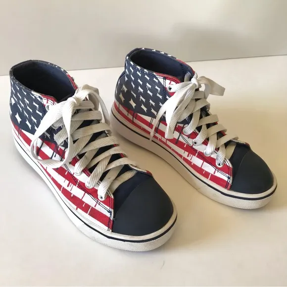 Heelys Hustle Flag Shoes Youth Size 4