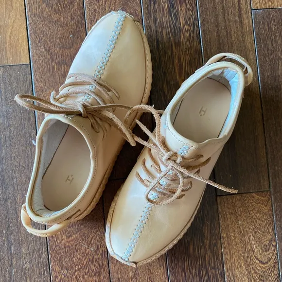 Heyday studio yeezy tribute leather sneaker