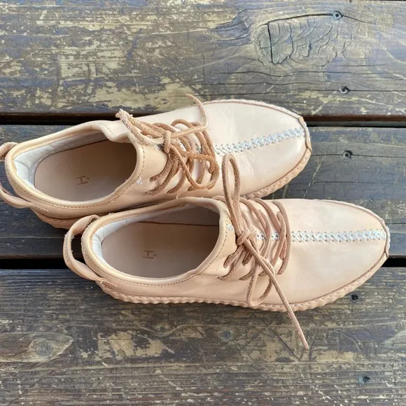 Heyday studio yeezy tribute leather sneaker