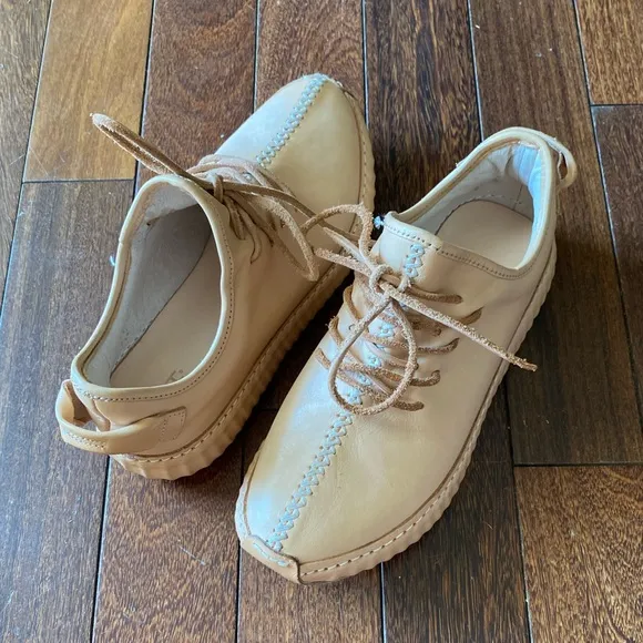Heyday studio yeezy tribute leather sneaker